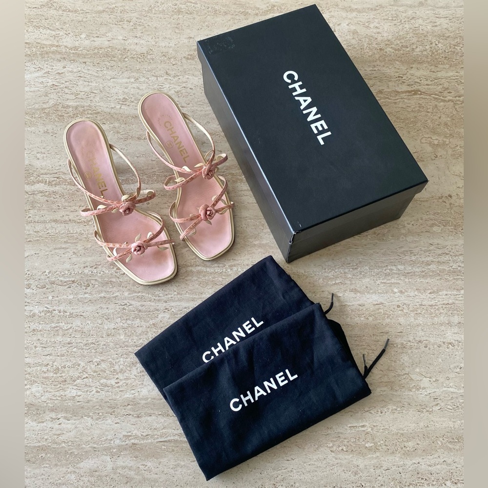 Vintage Chanel Rosebud Sandal Kitten Heels - Picture 2 of 13
